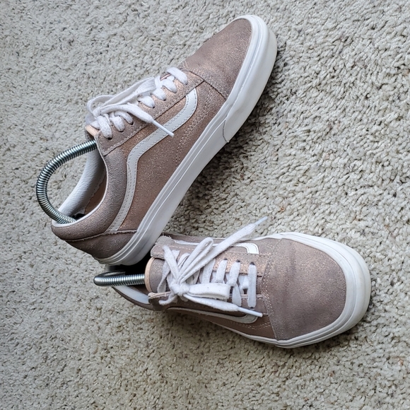 Vans Tan Old Skool Low Top Sneakers Men's 5 /Women's 8.5 - Picture 2 of 7